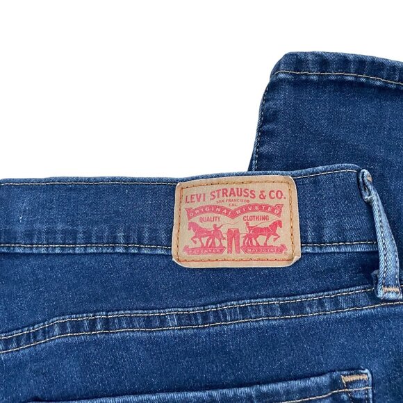 Levi's Curvy Bootcut Jeans Women's Size 32 Measuring 32x30 Western Style Comfort - Picture 3 of 8
